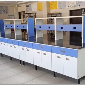 laboratory furniture manufacturers in rajasthan